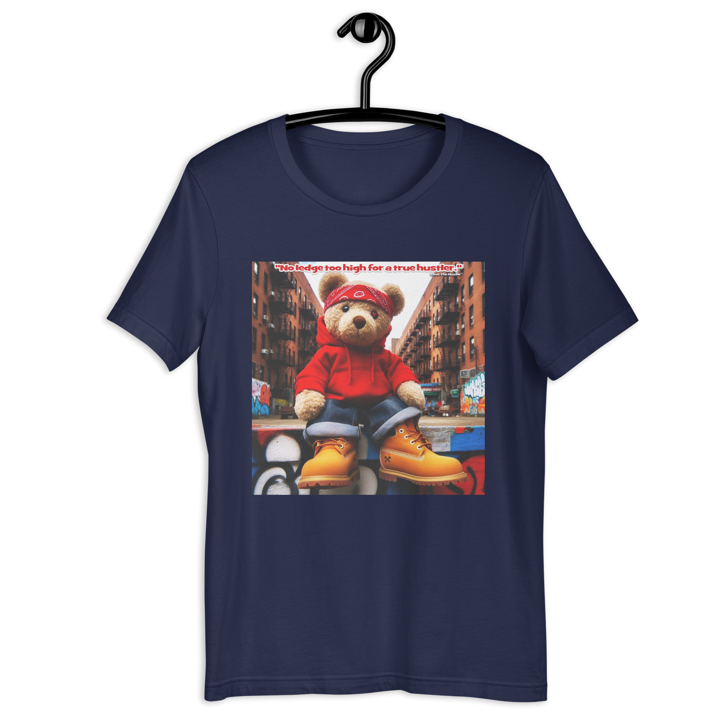 Camiseta unisex con estampado de oso rojo y bandana Love The Hustle™